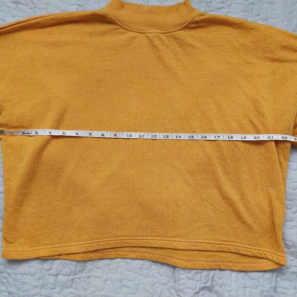 (Free with pruchase) Oversized mustard yellow sweater - Picture 2 of 3